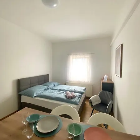 Air-Conditioned, Quiet Apartment - Center Of Sankt Poelten - Smart Tv Extérieur photo